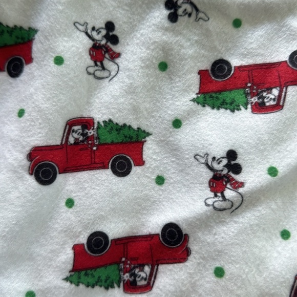 Set of family Mickey PJs (4) - Picture 4 of 5